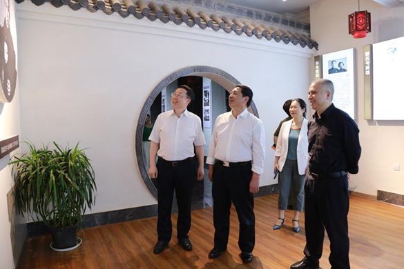 中共湖南省委统战部副部长向恩明走访调研常德市级“民革党员之家”(图2)
