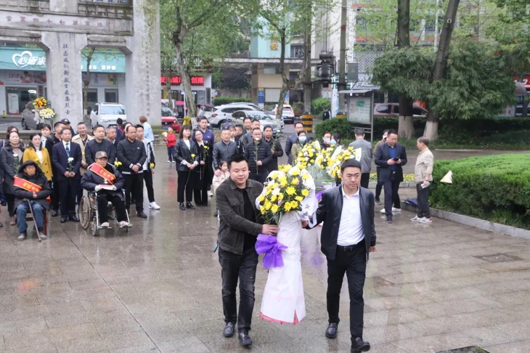 民革常德市委举行祭扫常德会战阵亡将士墓活动(图7)