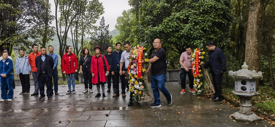 民革武陵总支赴石门开展“学习中共二十大精神，走好新时代赶考路”主题教育活动(图1)