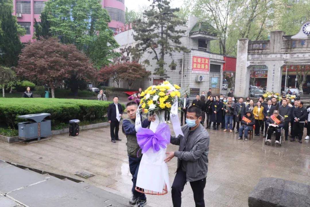 民革常德市委举行祭扫常德会战阵亡将士墓活动(图6)