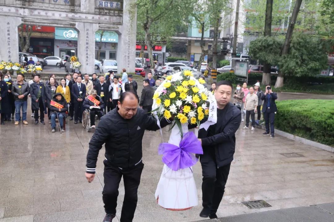 民革常德市委举行祭扫常德会战阵亡将士墓活动(图8)