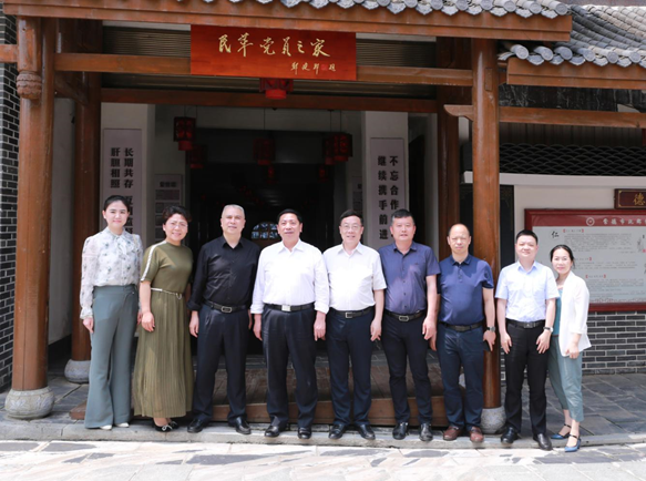 中共湖南省委统战部副部长向恩明走访调研常德市级“民革党员之家”(图1)