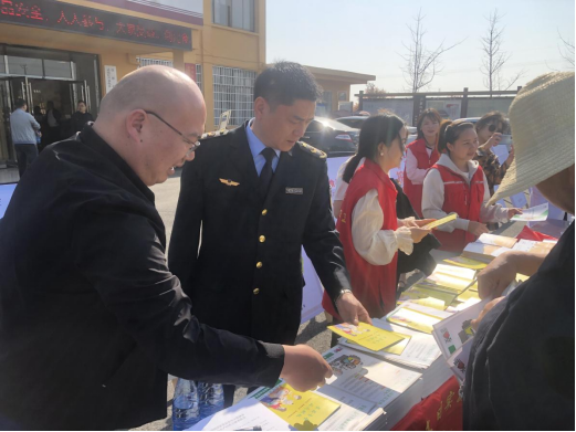 民革武陵总支开展消费者权益日普法宣传活动(图2)