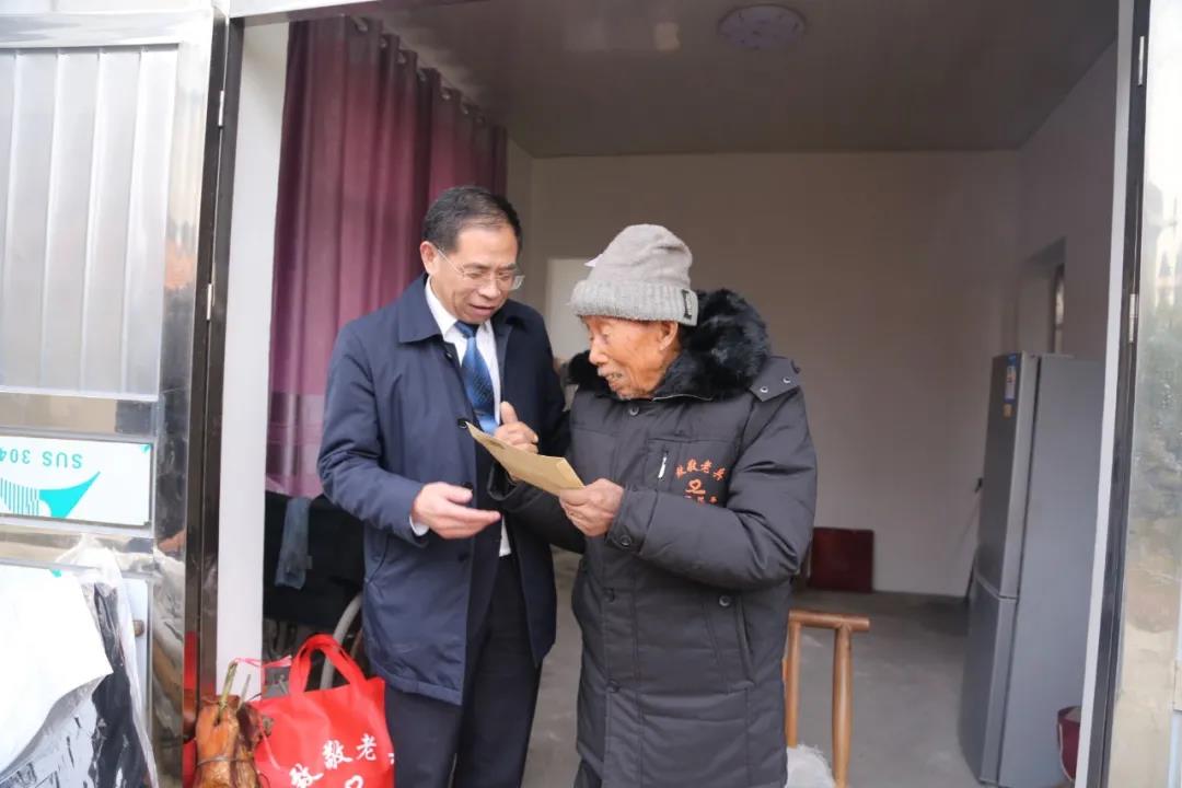 1-210122102Kb48.jpg