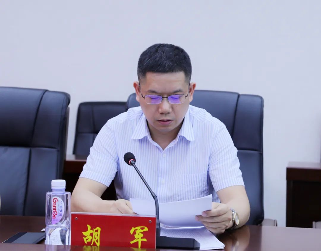 1-22062G6202B19.jpg